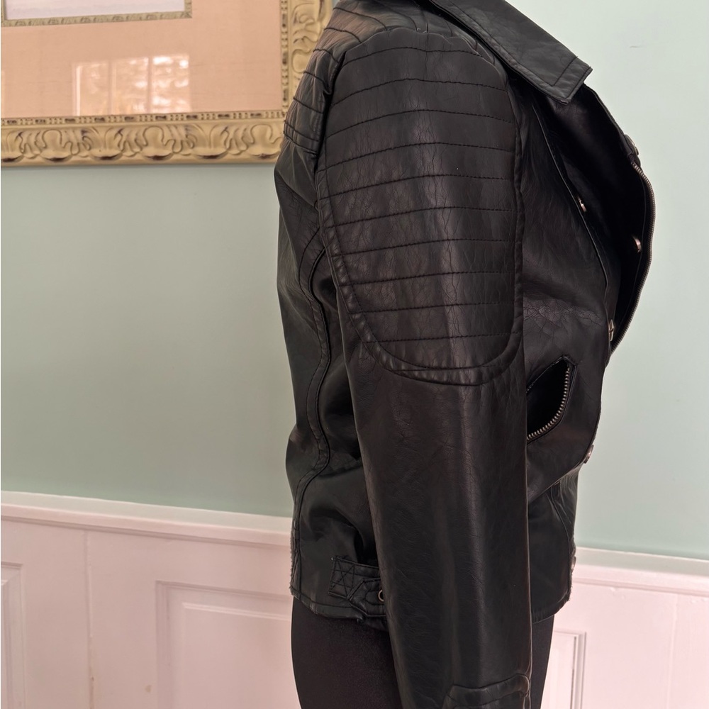 Faux leather motorcycle jacket black classic timeless iconic james dean vibe - Picture 5 of 9